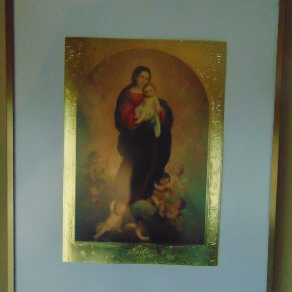 Mary holding Baby Jesus, Surrounded by Angels, Vintage Gold Metal Frame. 8 x 10 - Picture 5 of 10